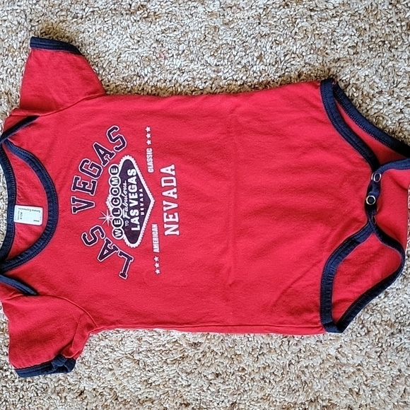 Las Vegas onesie - Picture 2 of 3
